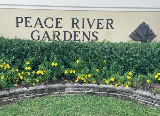 peace river gardens entrance